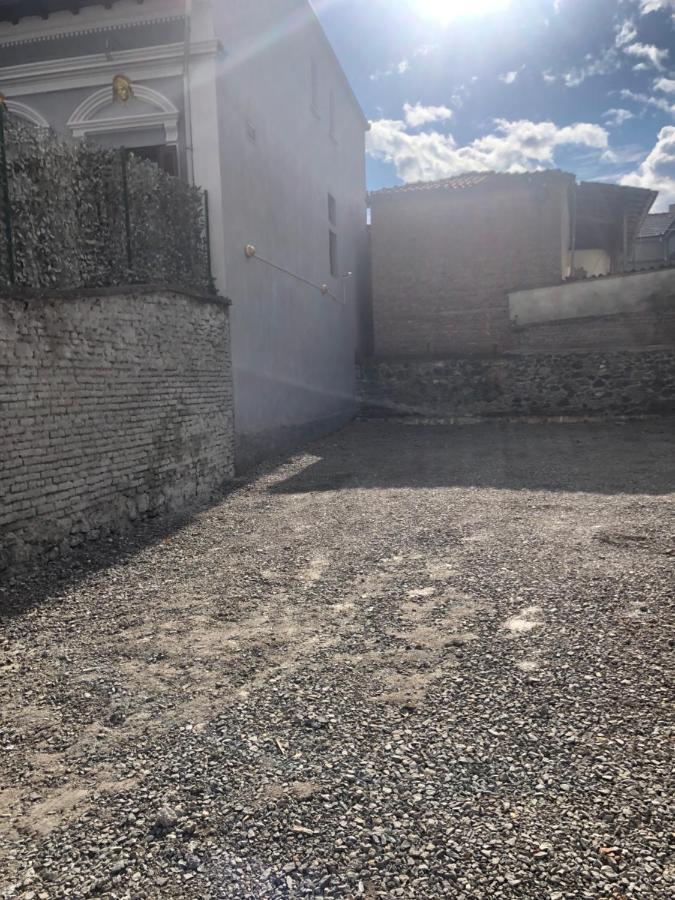 Hotel Vila Mano Korce Exterior photo